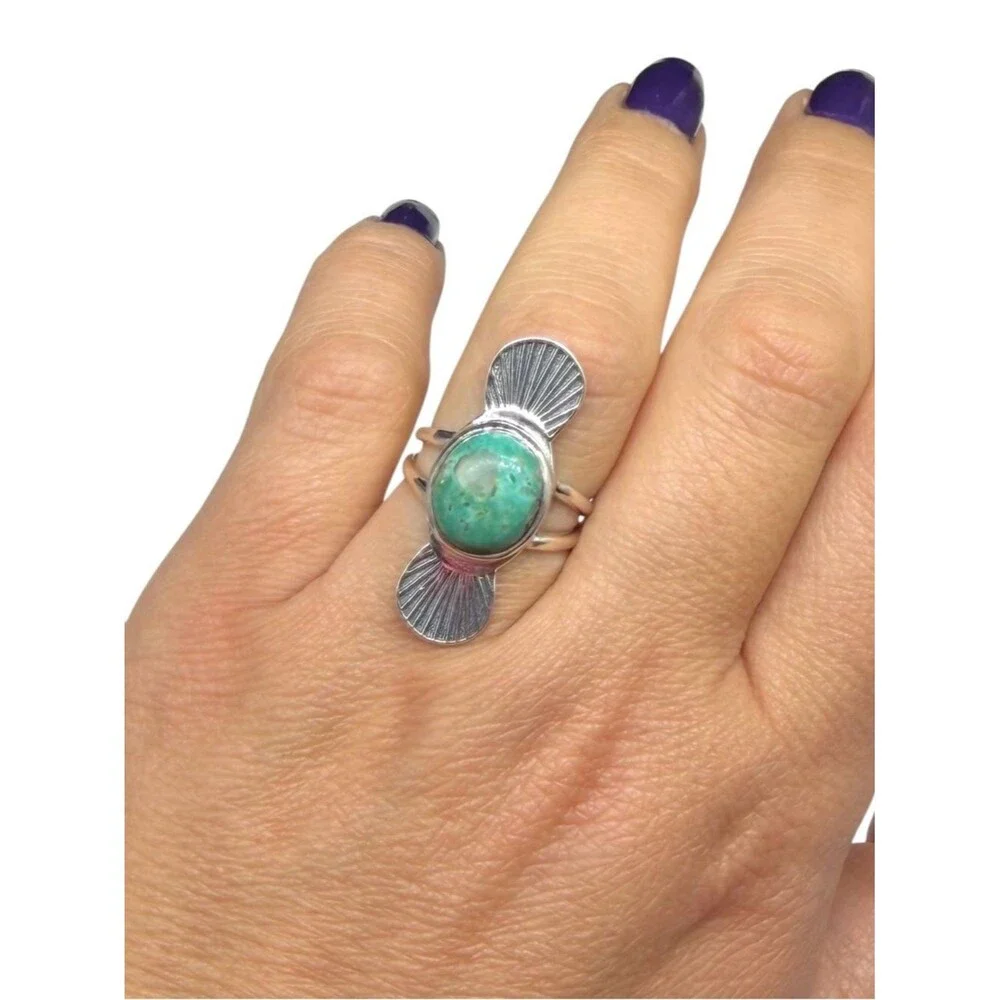 Arizona Mohave Turquoise Ring Size 6 Solid 925 Sterling Silver